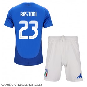 Camisa de time de futebol Itália Alessandro Bastoni #23 Replicas 1º Equipamento Infantil Europeu 2024 Manga Curta (+ Calças curtas)